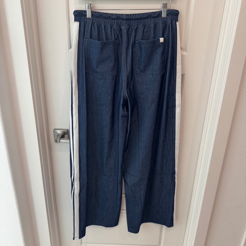 💙👖HALARA Navy Wide Leg Track Pants with White Side Stripes - Picture 6 of 11